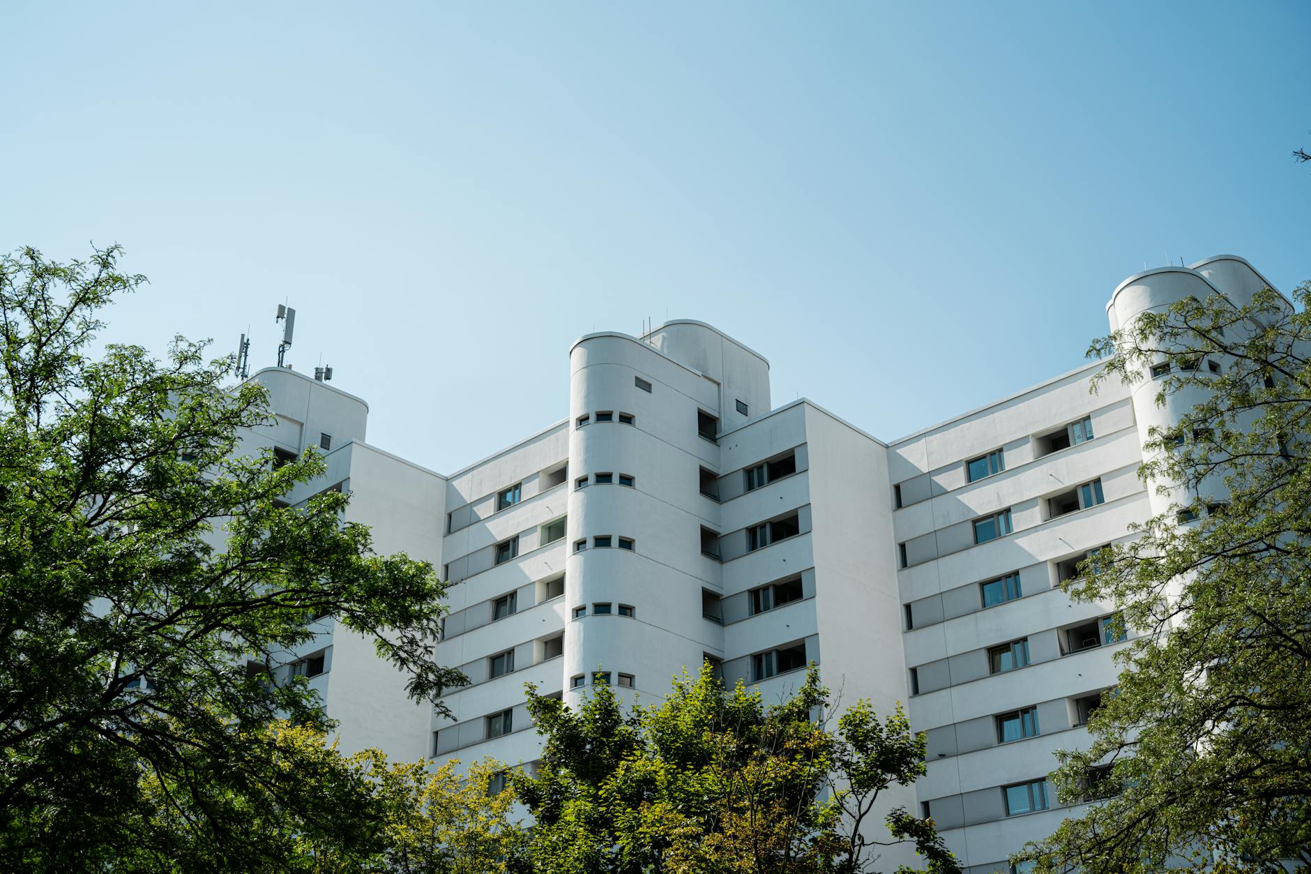 Cum să verifici documentația cadastrală înainte de achiziția unui apartament?