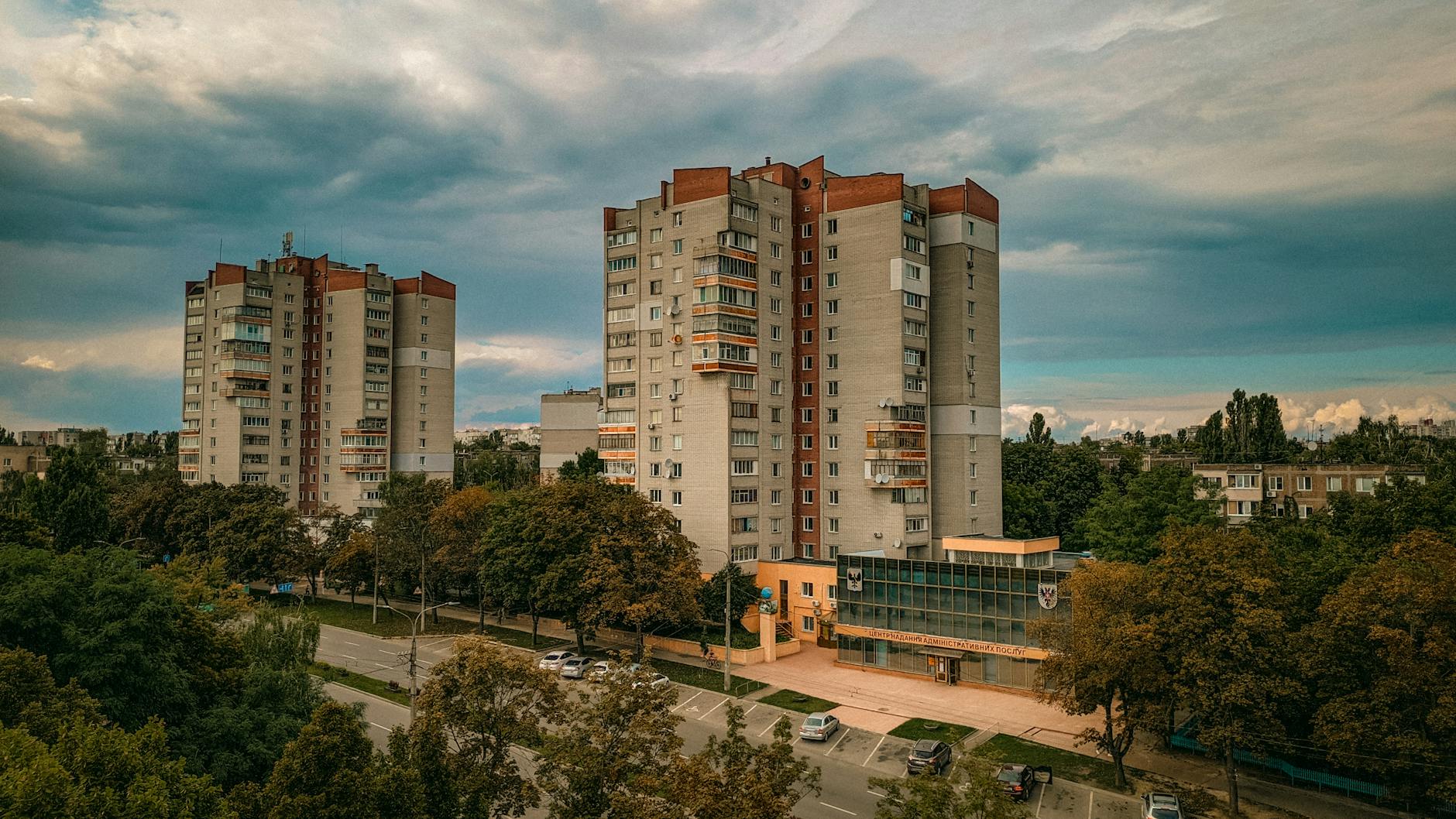 Cum să verifici prezența potențialelor surse de poluare în apropierea locuinței?